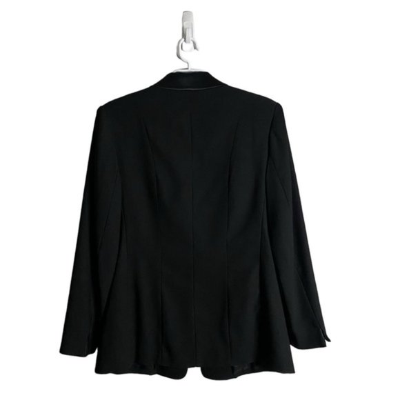 Nygard Women's Black Single Breasted Formal Blazer - Picture 9 of 9